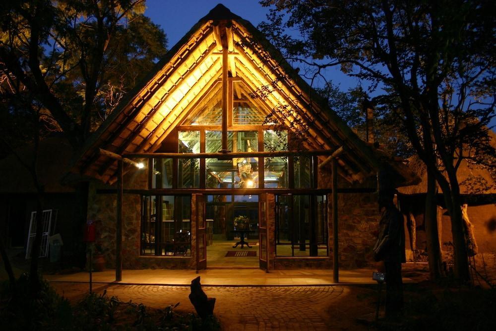 Kedar Heritage Lodge, Conference Centre & Spa Phokeng Kültér fotó